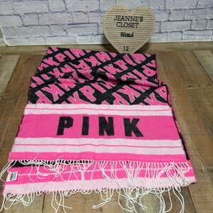 Victoria’s Secret Pink Oversized Scarf 
Pre owned good condition